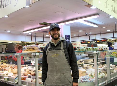 Photo de commerçant sur un marché
